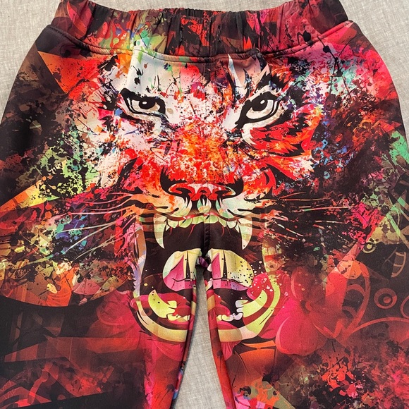 Tiger Print Joggers, Worn only once - Like NEW condition! Men’s size Medium - Picture 2 of 4